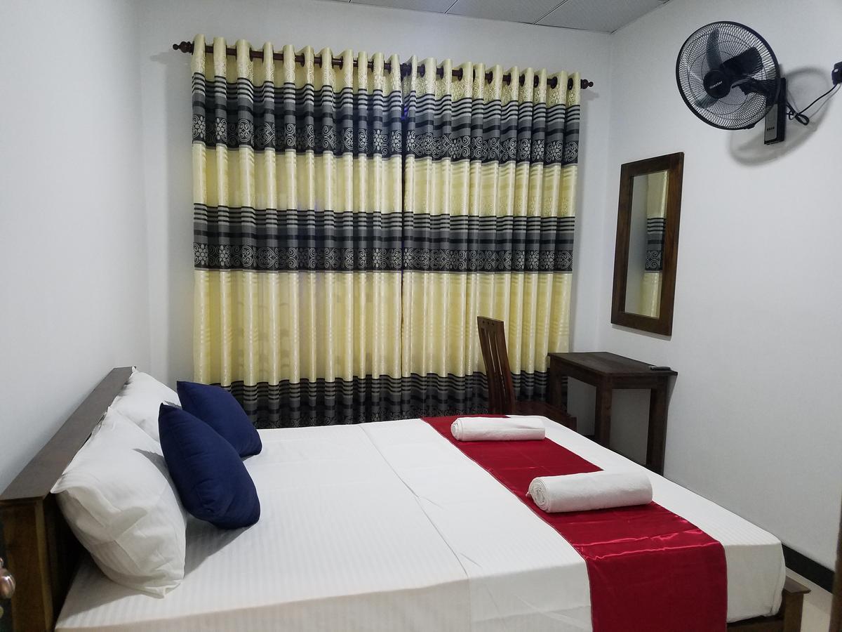 Yashumi Homestay Dambulla Exterior foto